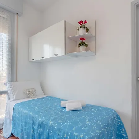 Guesthost - Flat A Due Passi Dalla Spiaggia! Appartement Lido di Pomposa