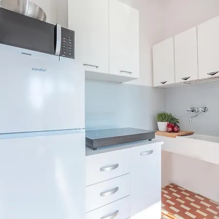 Flat A Due Passi Dalla Spiaggia! Апартаменты *