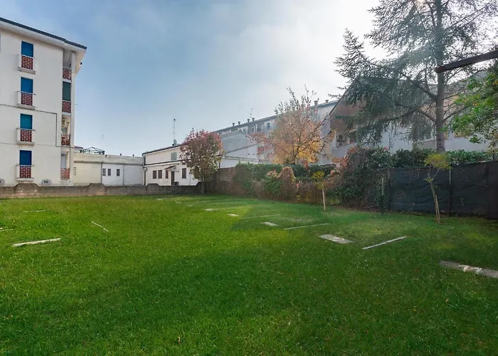 Guesthost - Flat A Due Passi Dalla Spiaggia! *