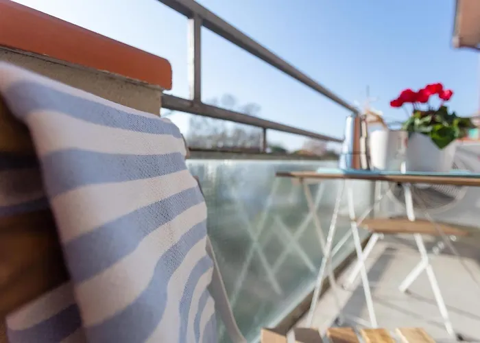 Guesthost - Flat A Due Passi Dalla Spiaggia! *