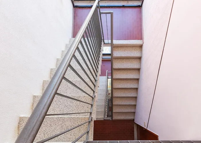 Guesthost - Flat A Due Passi Dalla Spiaggia!