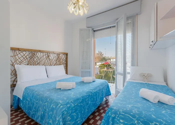 Guesthost - Flat A Due Passi Dalla Spiaggia! Apartament